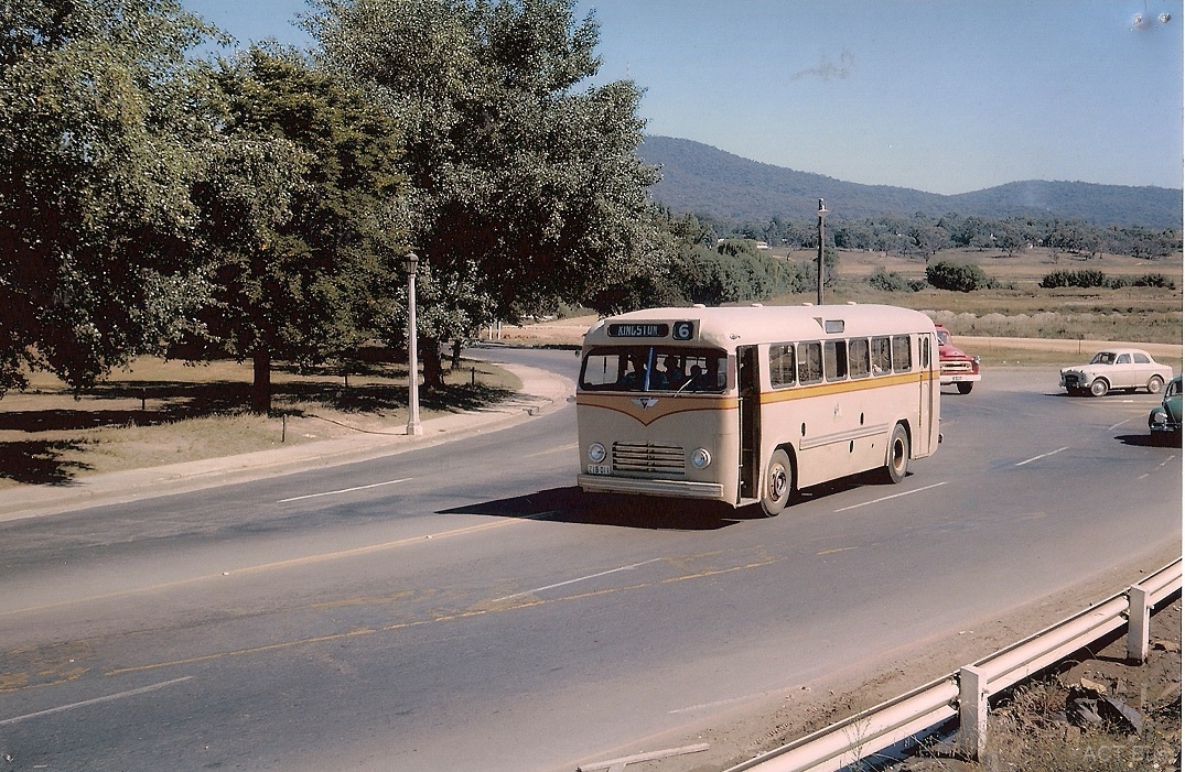 Bus-011