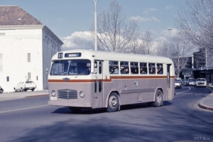 BUS 052-1