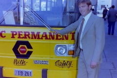 Bus-261-London-Circuit