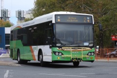Bus437-LondonCct-1