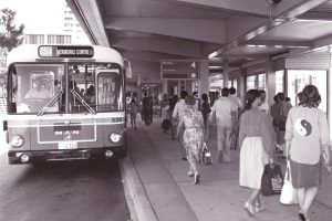 BUS 524-1