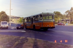 Bus-583-Hindmarsh-Drive