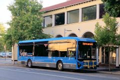 Bus751-EastRow
