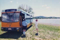 Bus-819-Lake-Burley-Griffin-01