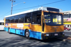 Bus-882-Lathlain-Street