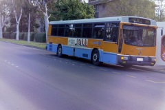 Bus-884-Northbourne-Avenue-2