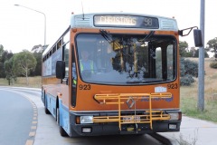 Bus-923-Belconnen-East-Layover