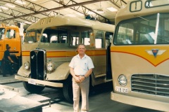 C59351-and-Bus-050
