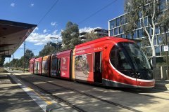 Tram008-Dickson-Stop-1