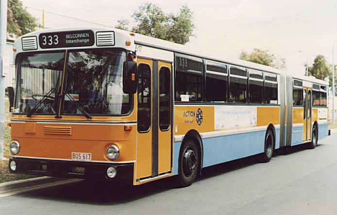 Bus 617 - Mercedes O.305G - Belconnen Depot